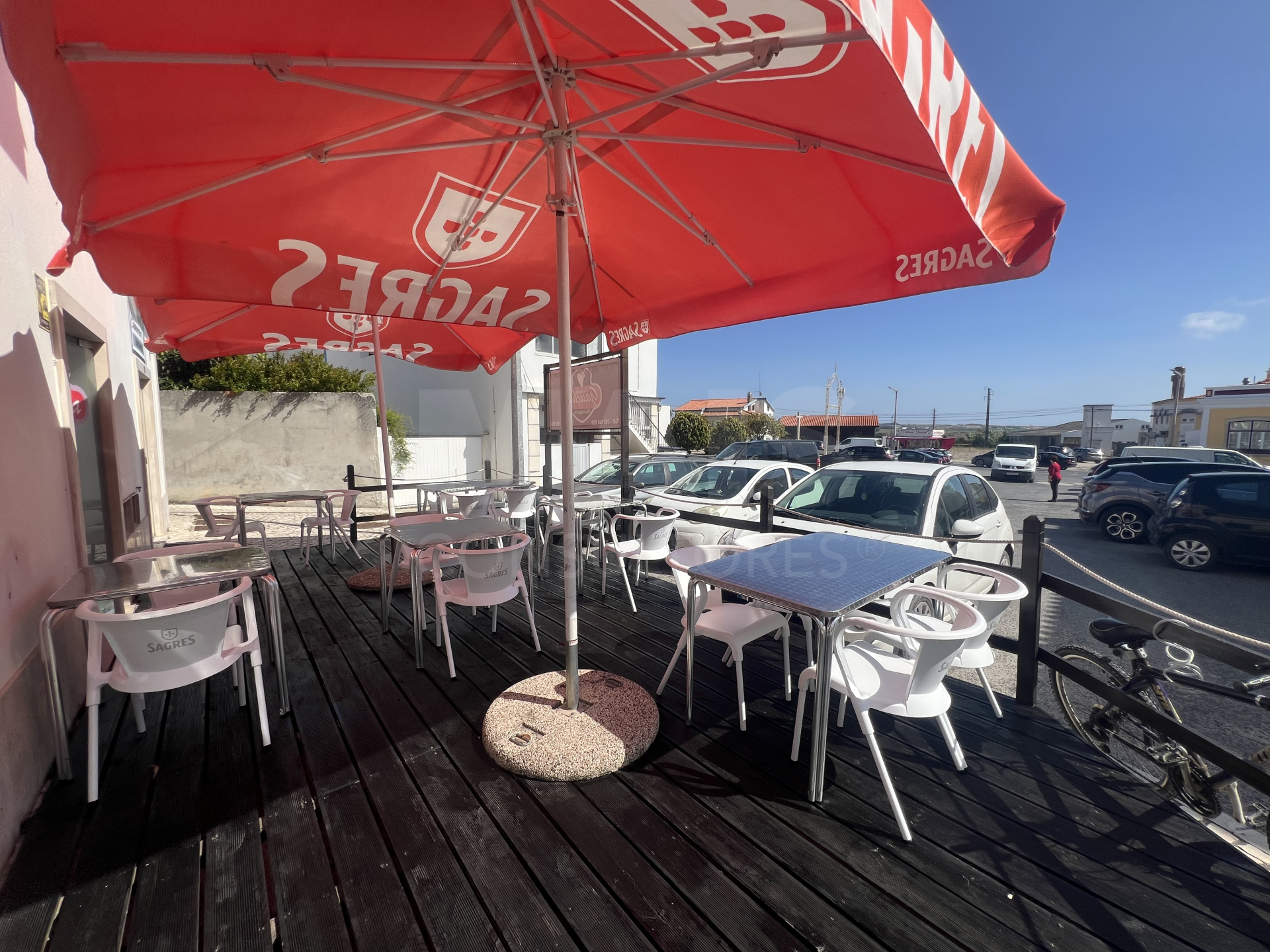 Restaurante em Funcionamento Perto do Baleal