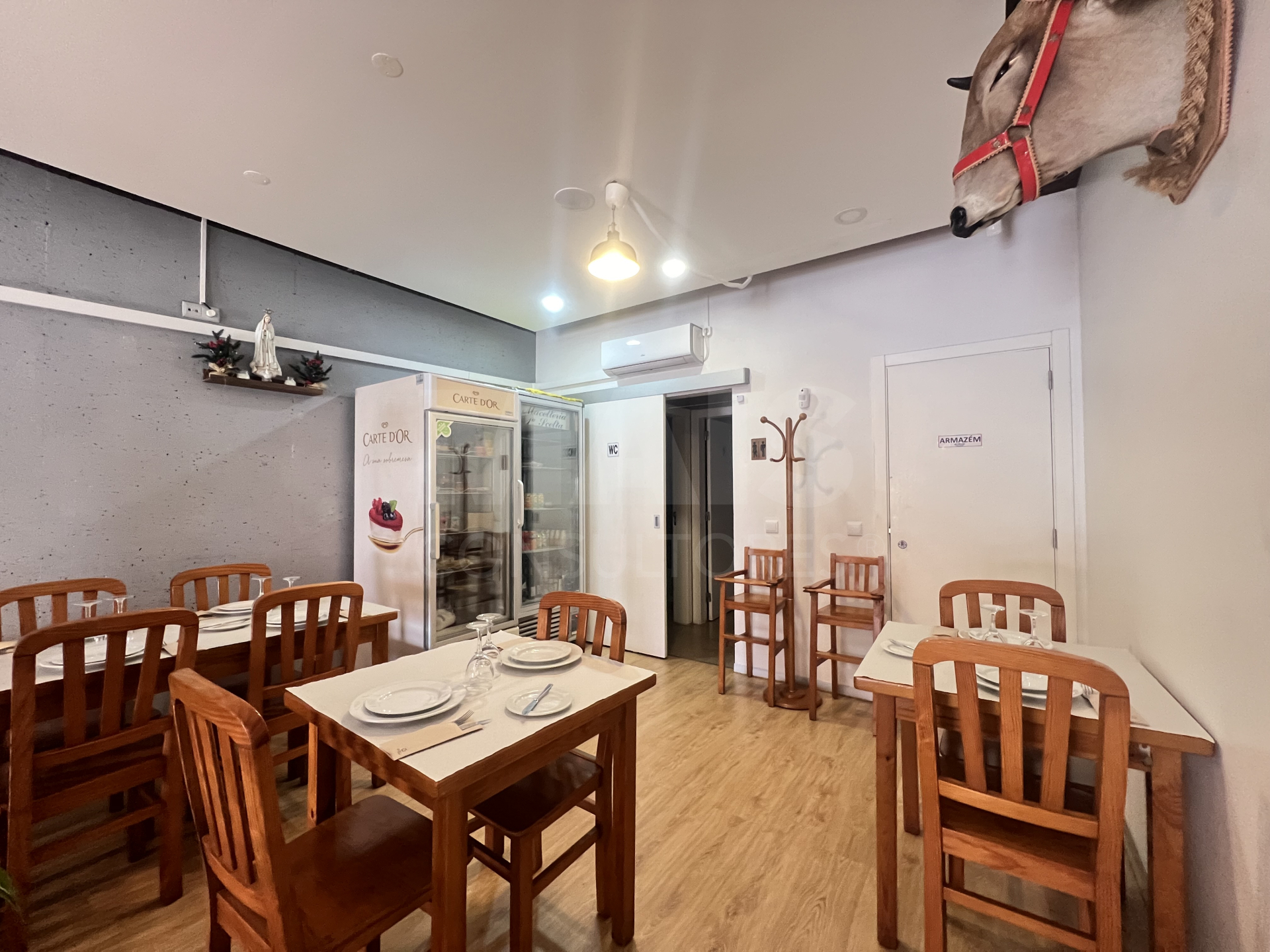 Restaurante em Funcionamento Perto do Baleal
