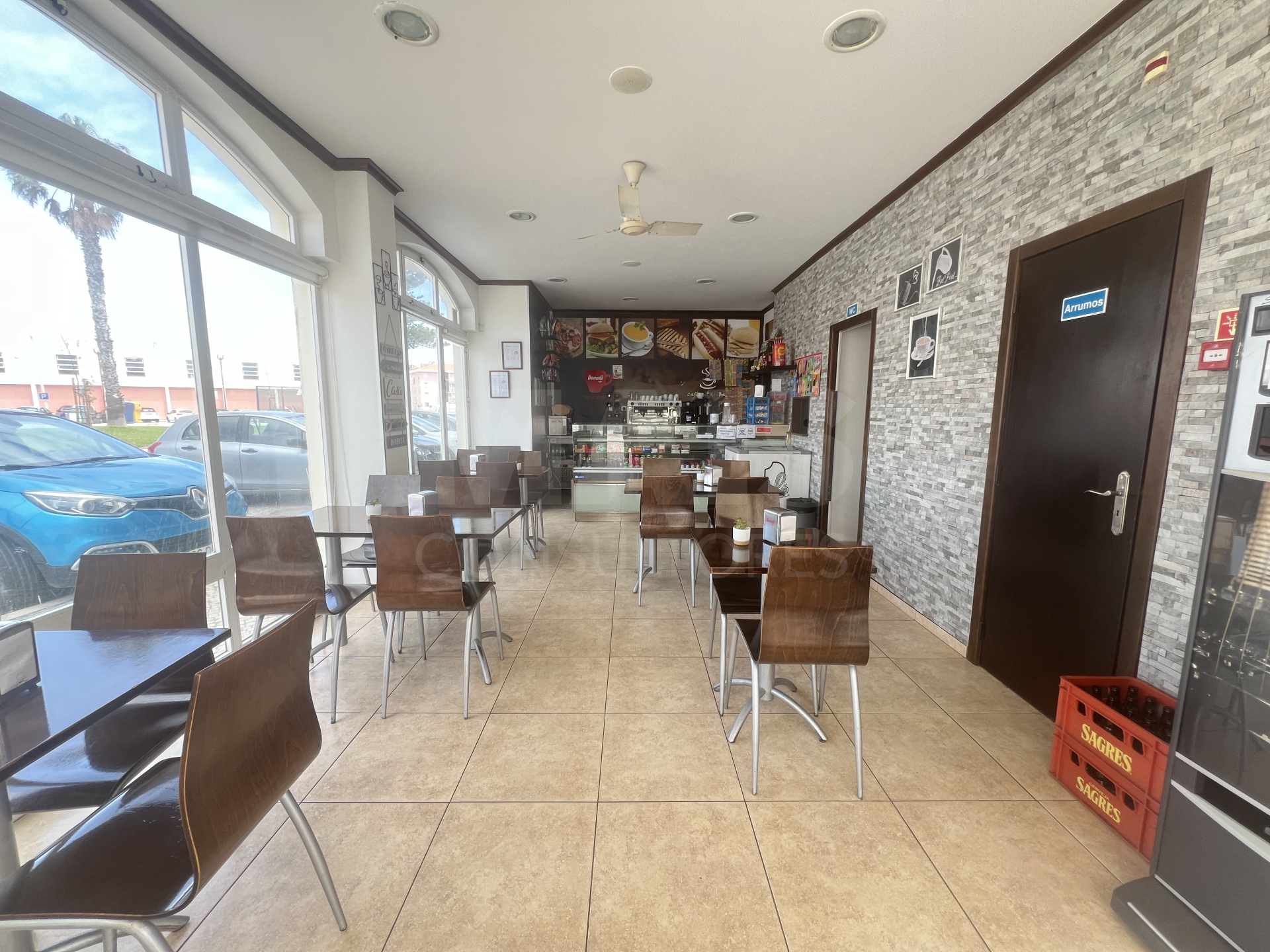 Excelente Oportunidade de Negócio no Centro de Peniche