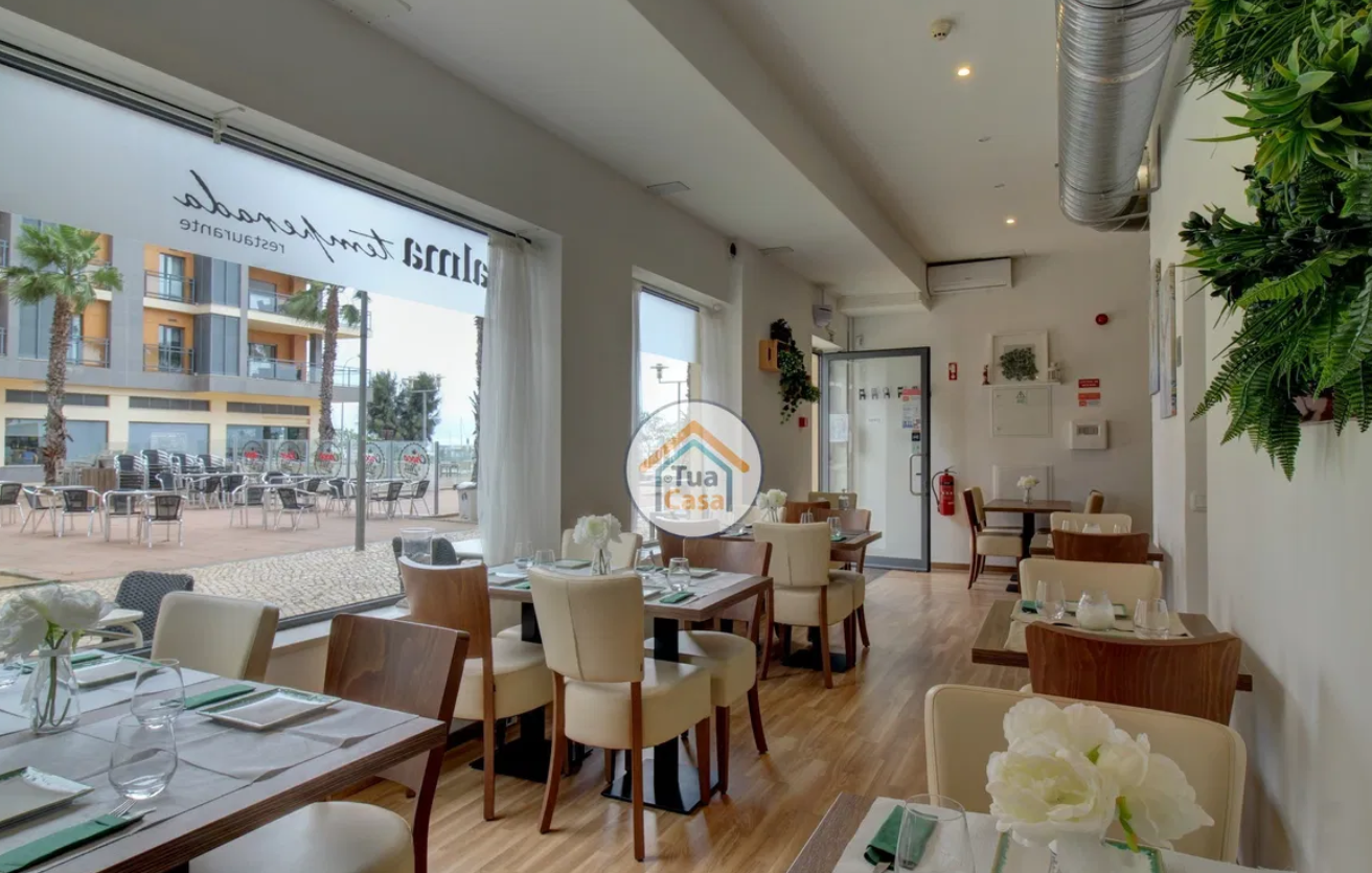 Restaurante para Trespasse Localizado no Empreendimento Marina Village