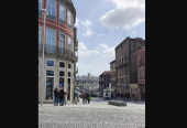 Loja Única para restauração junto Ponte D. Luís