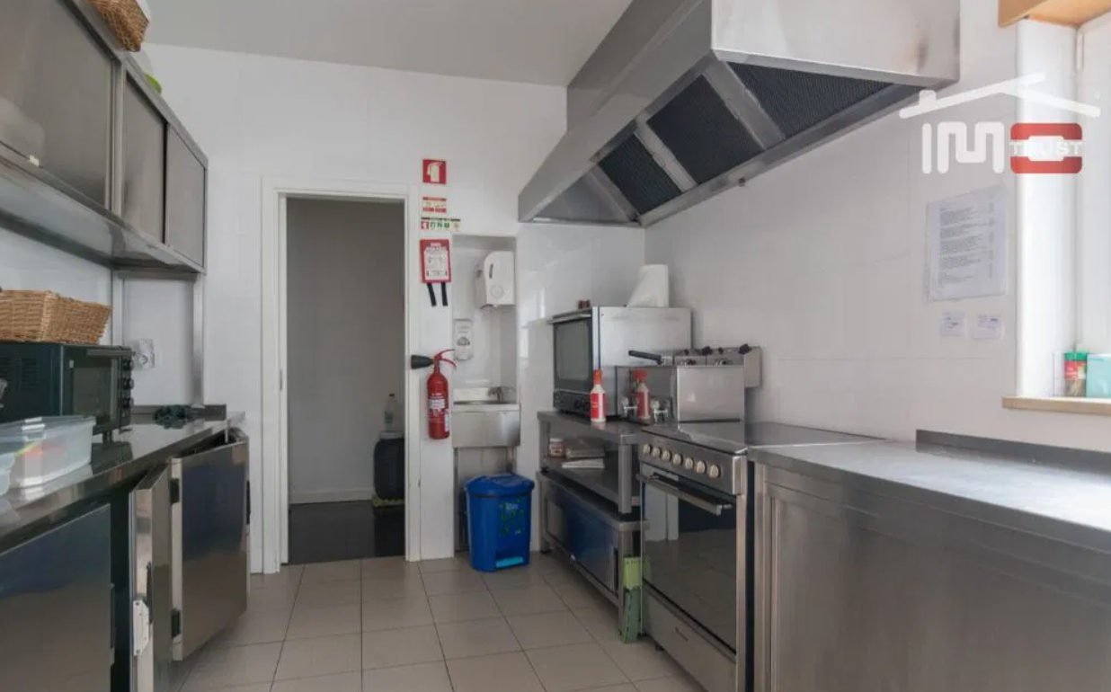 Excelente Café – Snack bar totalmente equipado