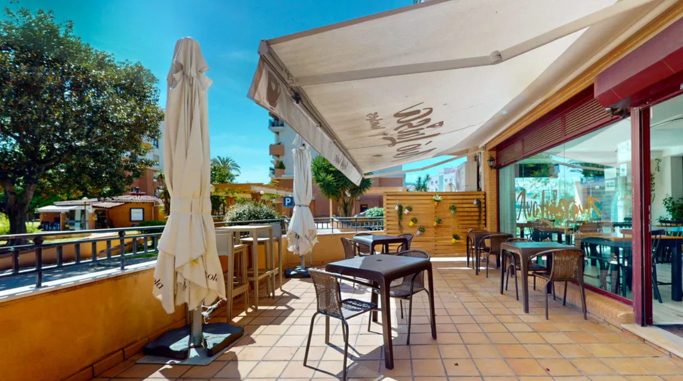 Espaço Comercial com 51m2 em Alverca (Urbanização Omnia)