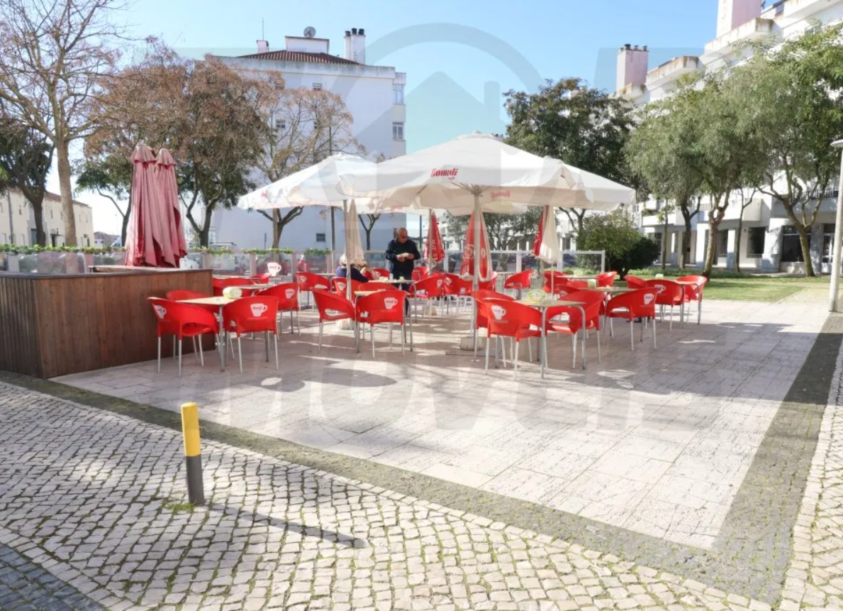 Café Pastelaria PATANISCA – Esplanada – Samora Correia – Trespasse