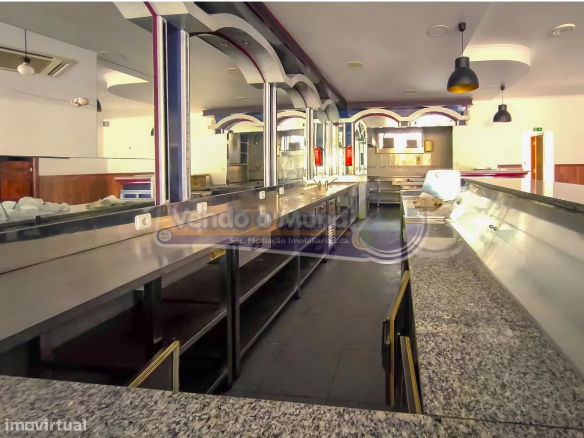 Espaço comercial em Samora Correia