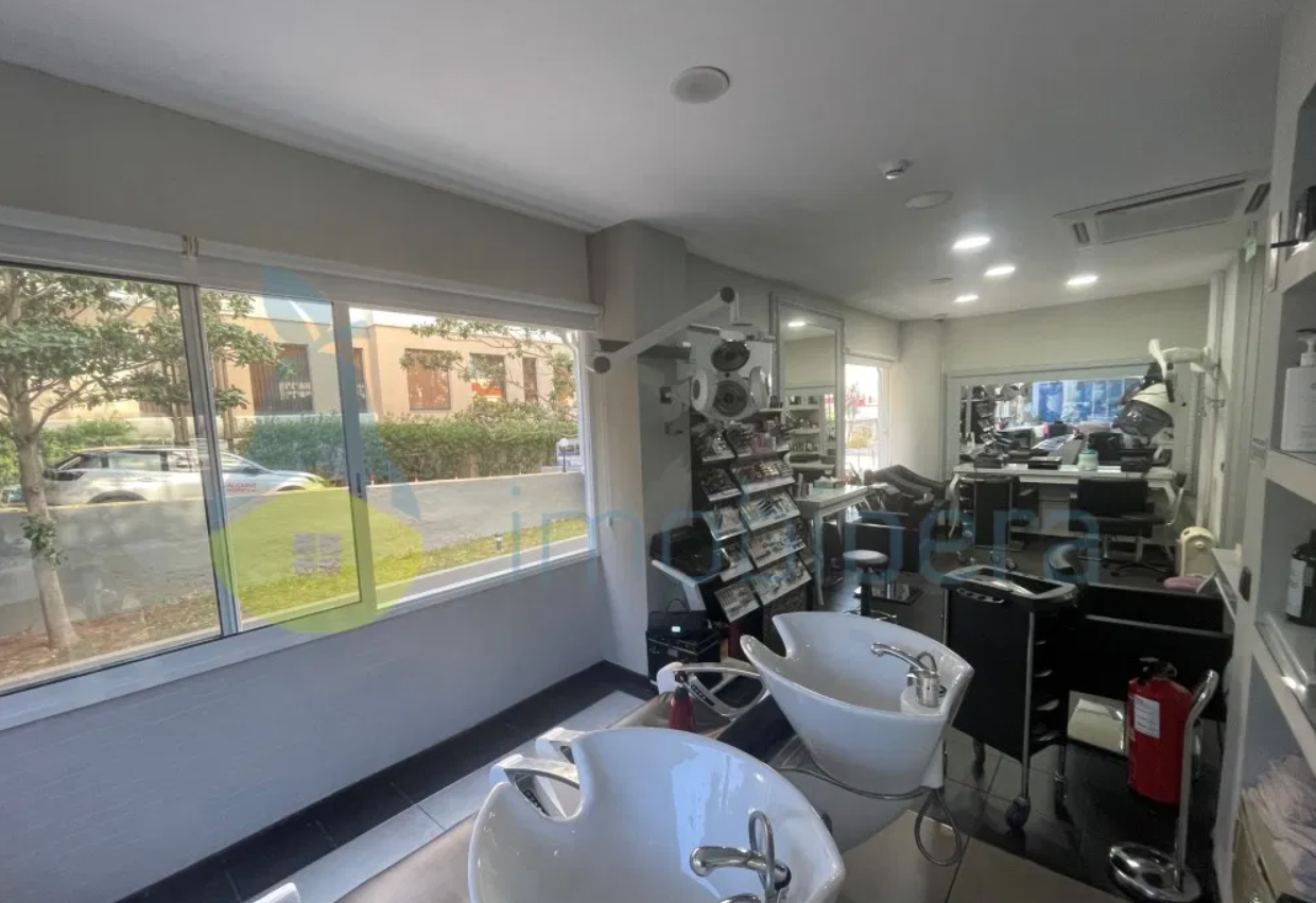 Espaço comercial na Marina de Vilamoura