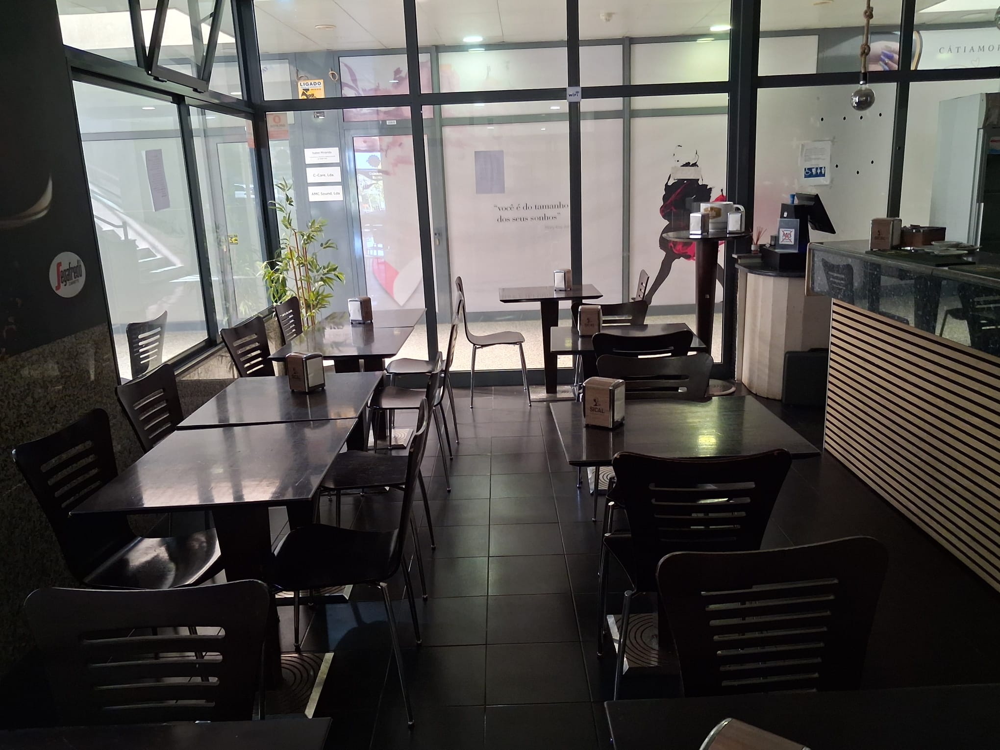Snack-Bar no centro de Gaia – Santo Ovídio – Mafamude