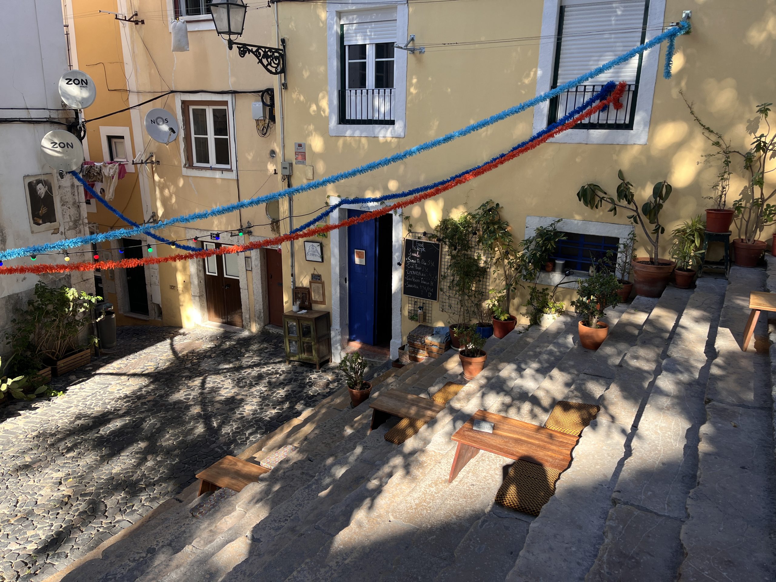 Restaurante para trespasse no Beco do Jasmim, Mouraria